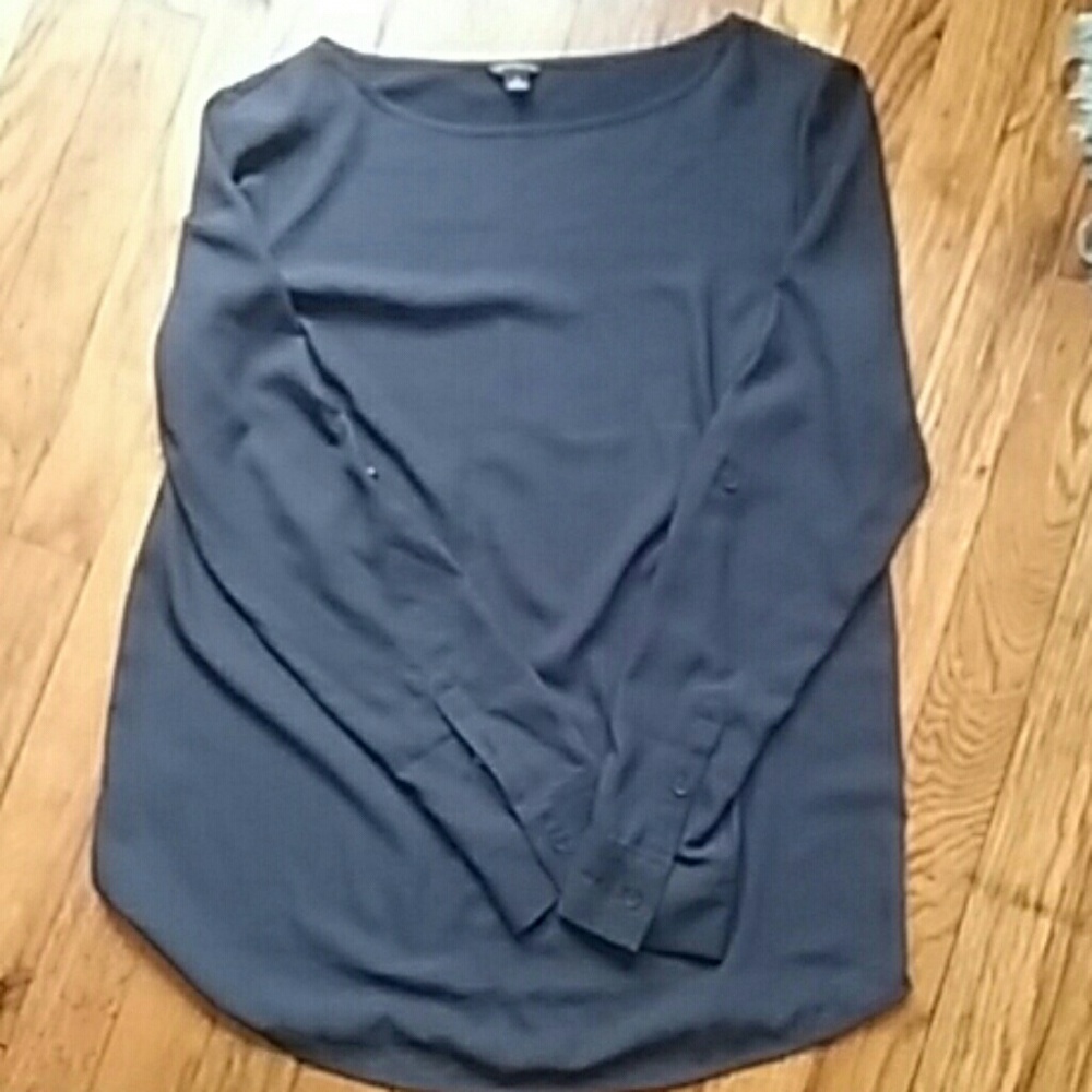 Ann taylor small NAVY shirt button-cuff sleeves